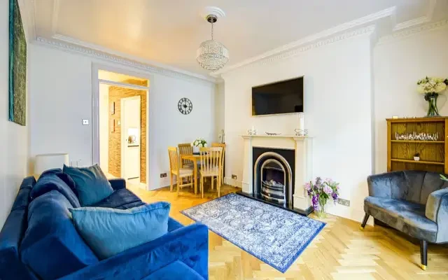 Queens Gate Place, South Kensington, SW7 0