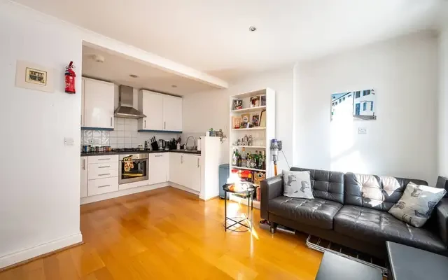 Westbourne Grove Terrace, Westbourne Grove, W2 2
