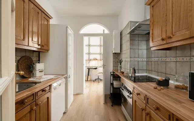 Bahia - 3 bedrooms and balcony in Nino Jesus 1