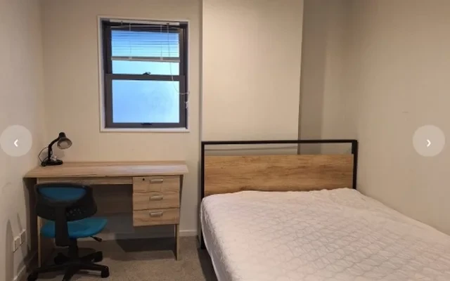 421 Queen Street - Auckland student accommodation - Single Room in 3 Bed 1 Bath (106)