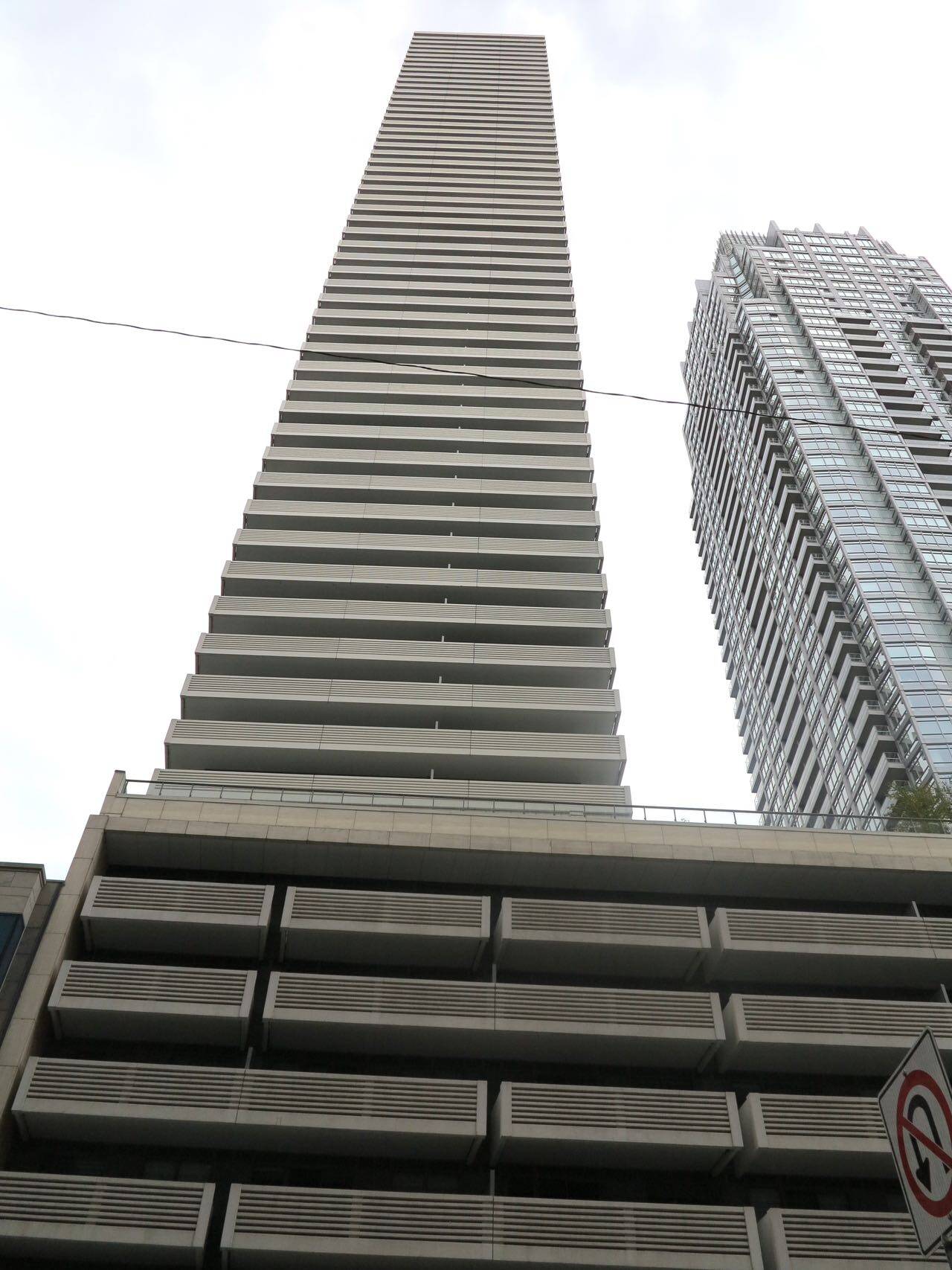 2221 Yonge Street