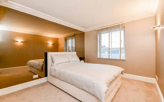 Wrights Lane, Kensington, W8 4
