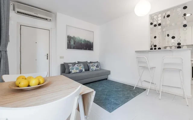 Down Town Apartment 4