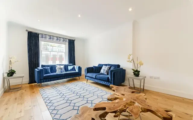 Montagu Square, Marylebone, London, W1H 2LL 3