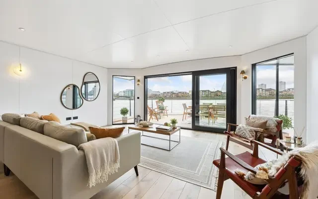 Cheyne Walk, London, SW10 0DG 0