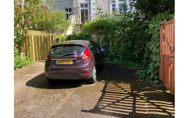 6-28 Canynge Square, Clifton, Bristol, Avon, England, BS8 3 1