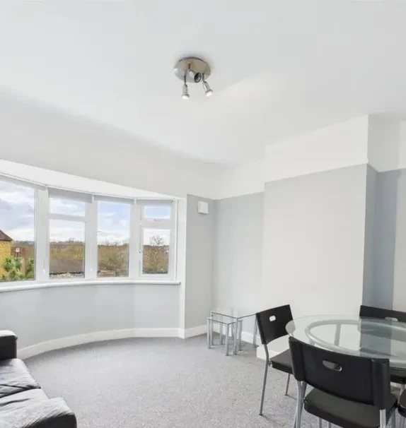 LH-The Avenue Wembley