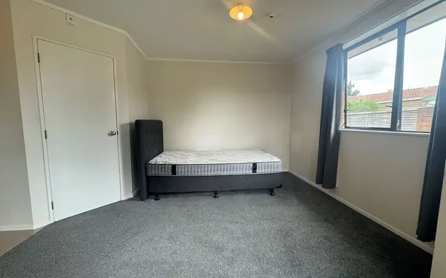 5/2 Vine St, Hillcrest 2
