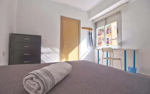 Piso de 3 habitaciones en Benimaclet 3