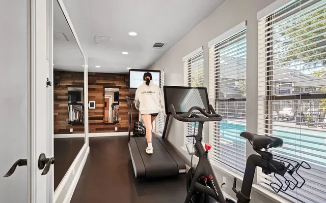 La Salle Apartments 4