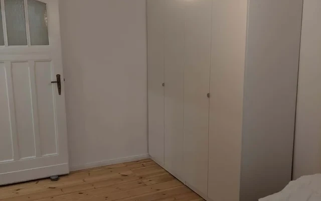 Umfassend modernisierte 3-Zimmer Altbau-Wohnung mit Balkon 4