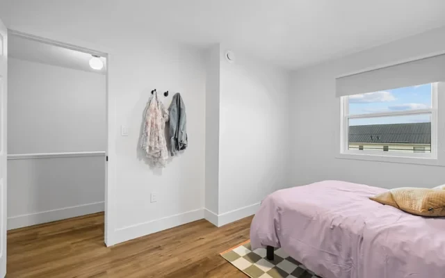 505 University 4