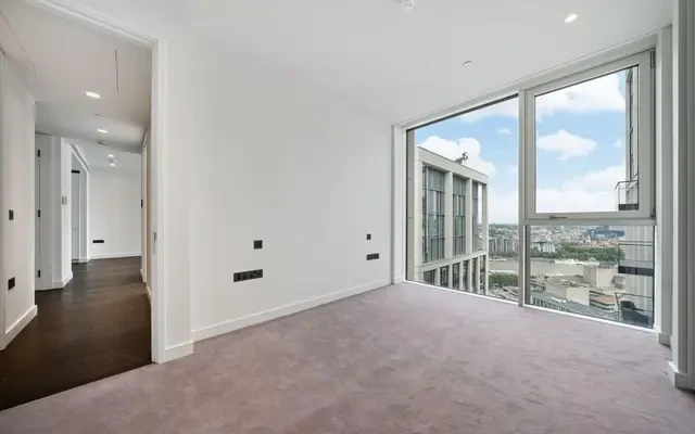 Casson Square, Southbank, London, SE1 7ST 2