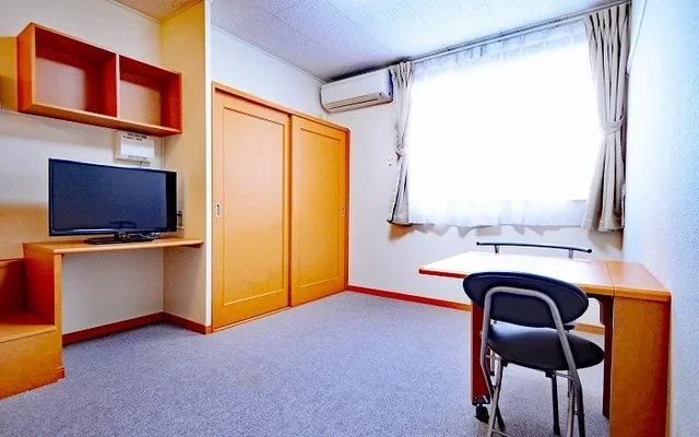 レオパレス西原 2