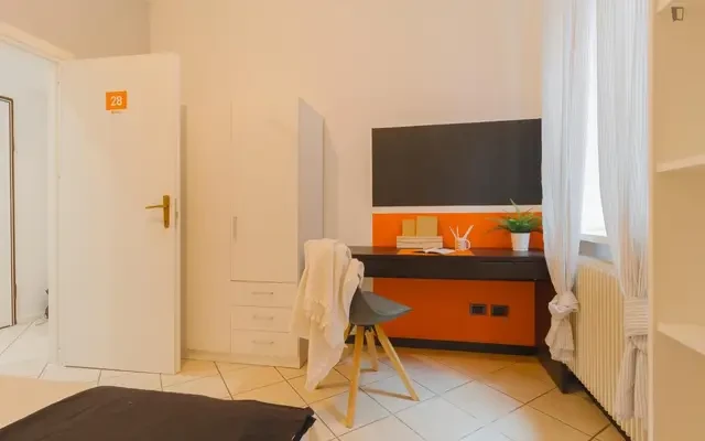 Very comfy double bedroom in the centre of Trento 2
