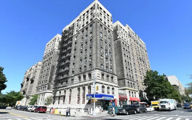 601 West 110th Street (College Residence) 0