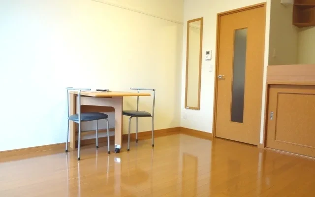 レオパレスシリウス - 北名古屋市の学生向け宿泊施設 - 101号房间(带独立厨房)