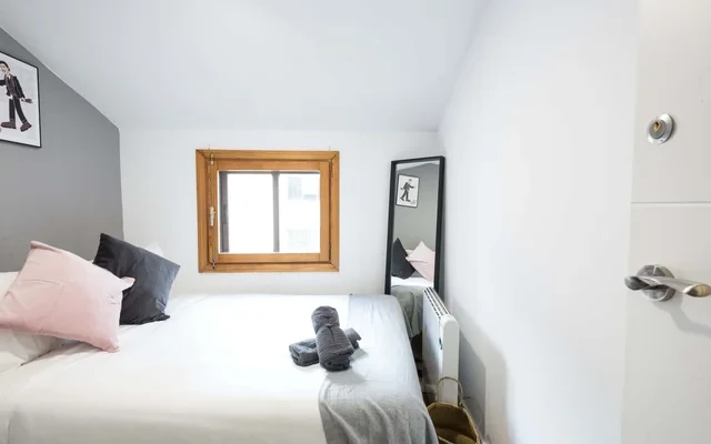 Calle Luna 19 3º DerES-15-005-002H 1