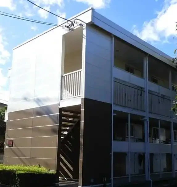 レオパレス朝日