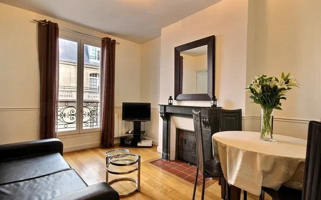 Rental Furnished apartment 1 bedroom - 32m² - Champs-Élysees - Paris 4