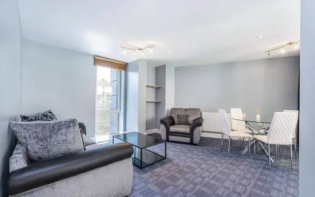 LH-4 Salamanca Place 0