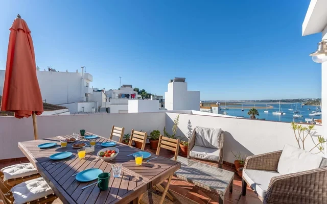 Wonderful 3 BDR Duplex W/ Terrace 0