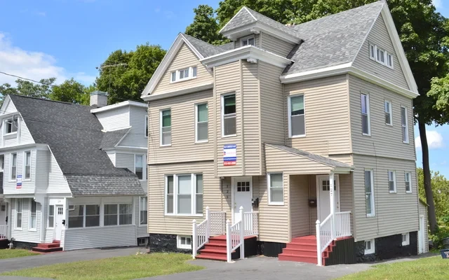 125-27 Comstock Place 0