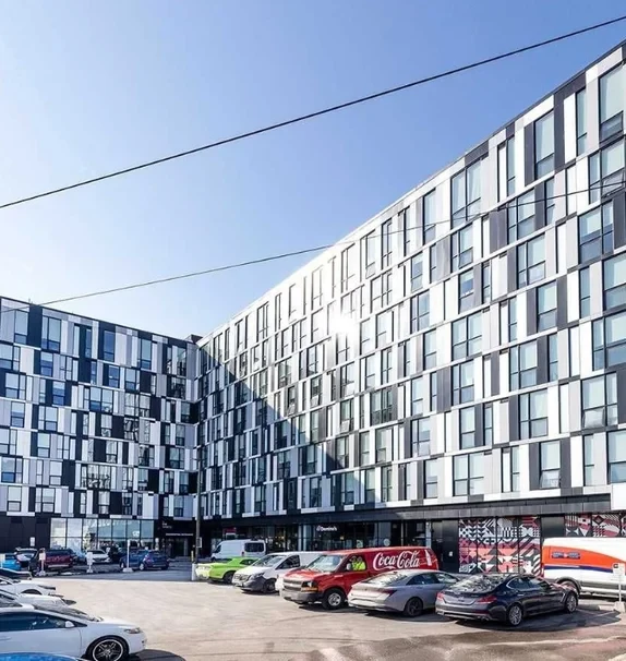532 - 1900 Simcoe St N