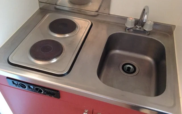 レオパレスファミール - Kai student accommodation - 106号房间(带独立厨房)