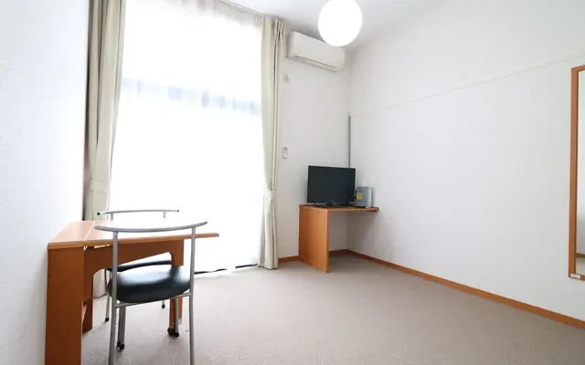 レオパレス丸の木 203号室 2