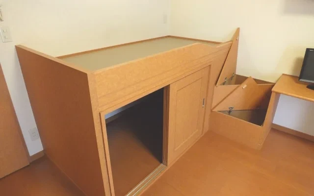 レオパレス新町 4