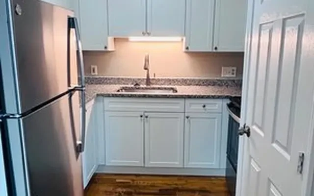 27 Division St., #2, Chelsea - Suffolk County student accommodation - 1 Bed / 1 Bath