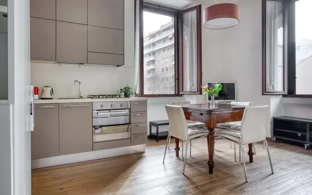 Classic 1-bed flat w/ balcony 0