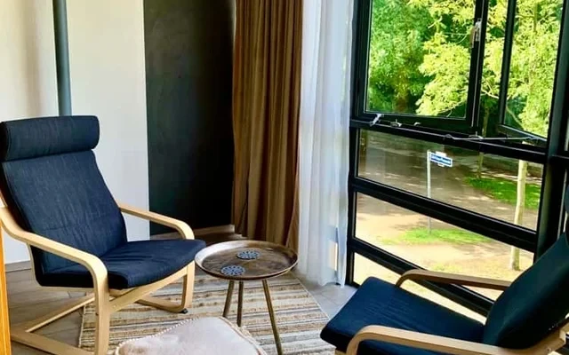 Ronja - charmante Wohnung mit Wintergarten in ruhiger Lage nahe an der Havel 0
