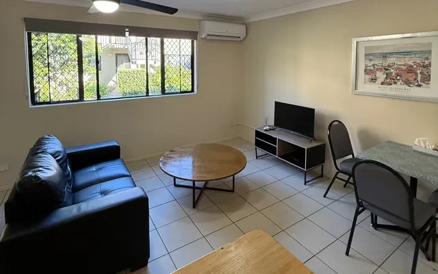 Metro On Central - ゴールドコーストの学生向け宿泊施設 - Private bedroom with ensuite bathroom