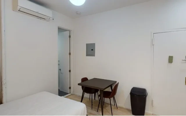 473 Central Park West 2
