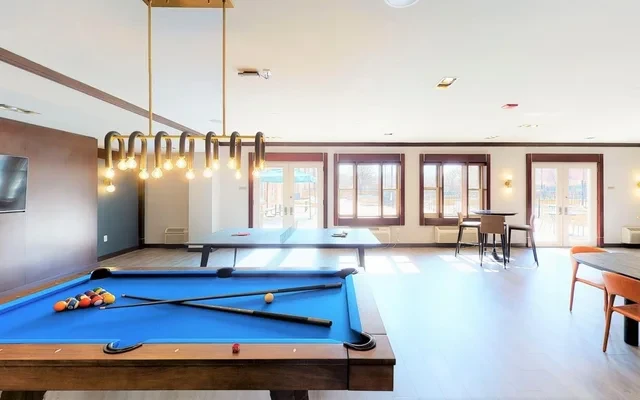 55 Riverwalk Place 3