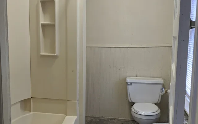 UCA - 427 South 45th Street 4