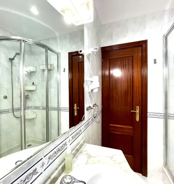 Simon Bolivar kalea Bilbao 48013 Spain