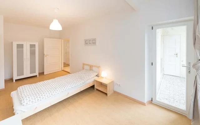 Leopoldstrasse 103DE-02-037M 1