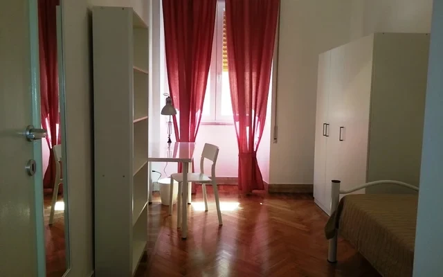 Via Alberto Caroncini 0
