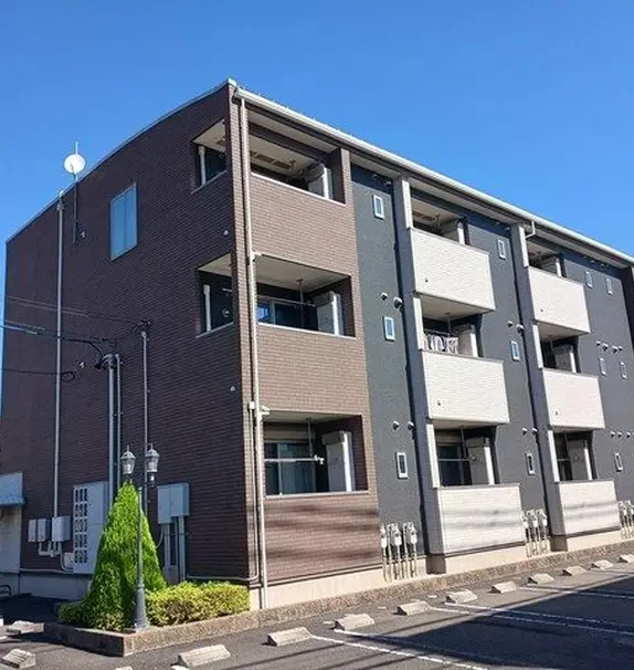 メゾン・ハピネス 2階