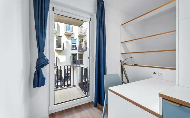 Fully furnished studio with balcony - Nearby HTW University 1