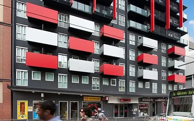Student Living - 740 Swanston 2