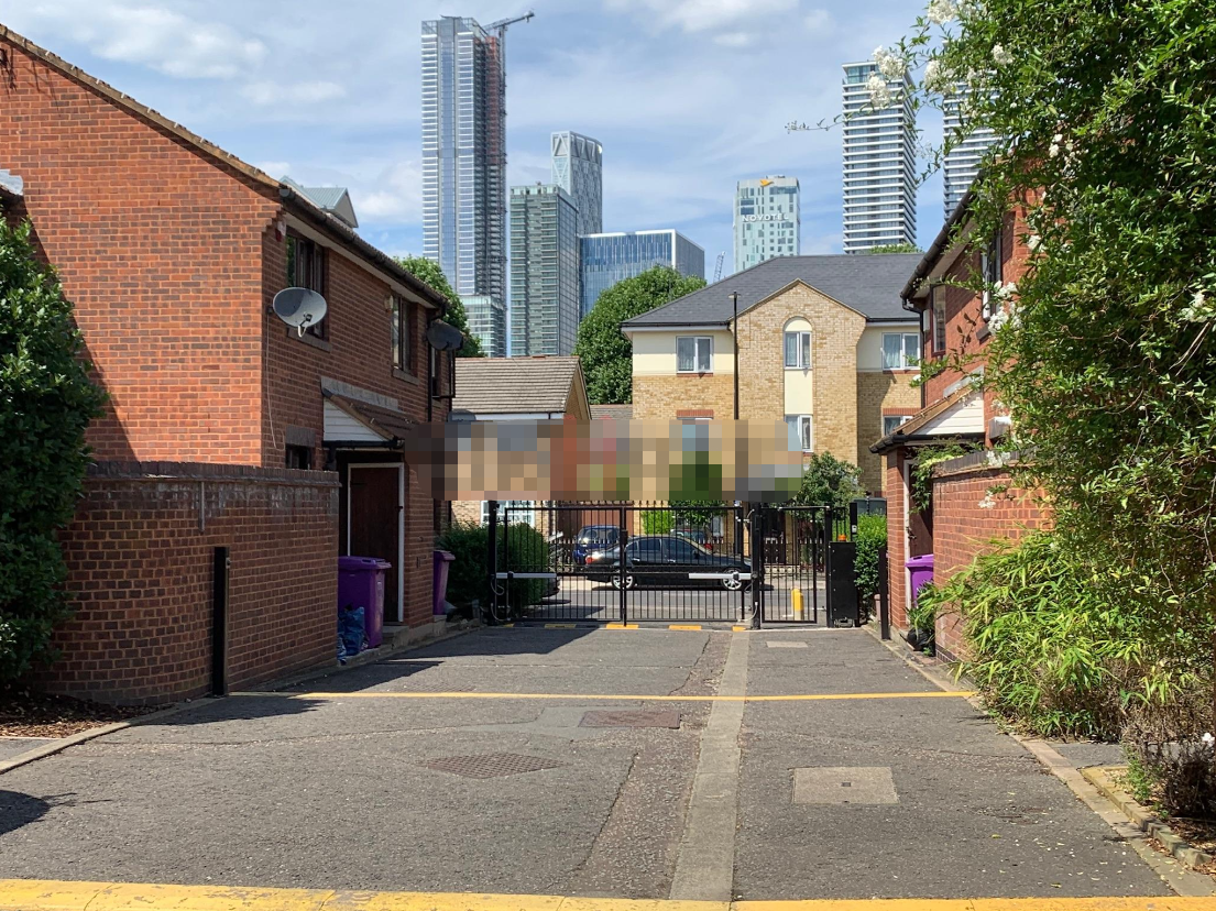 UM-YOLIVING Canary Wharf