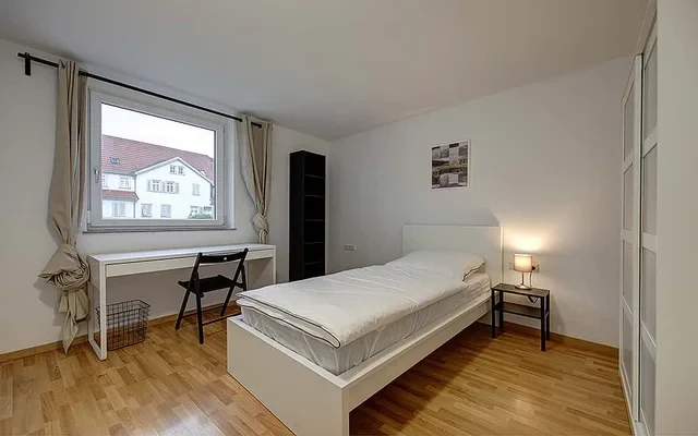 Aachener Strasse 8DE-09-023M 0