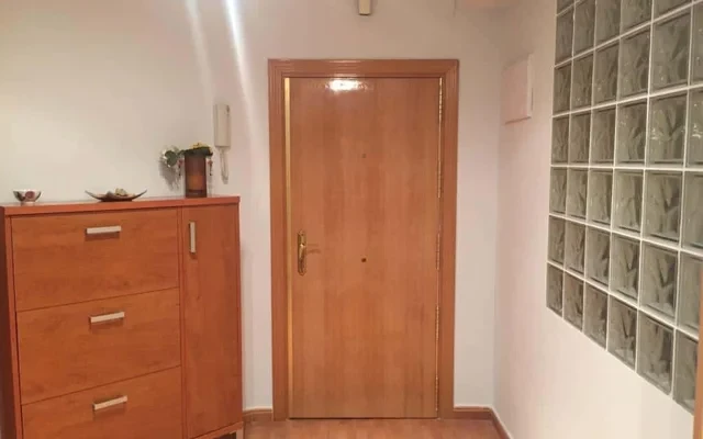 Calle Manojo de Rosas, 118 Madrid 4