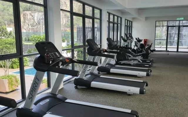 Riana South - ZR 4