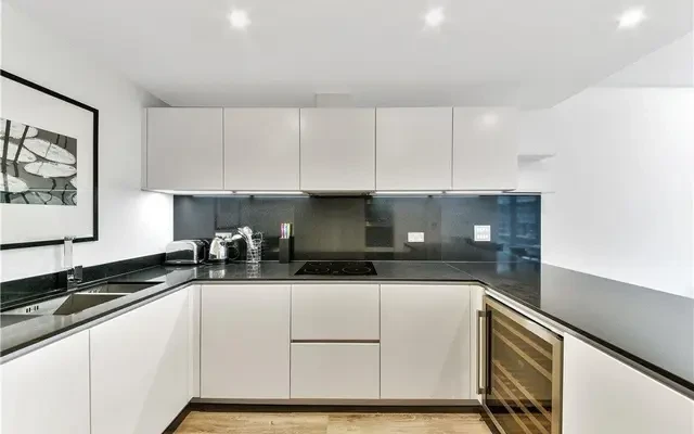 Satin House, Piazza Walk, London, E1 8PW 4