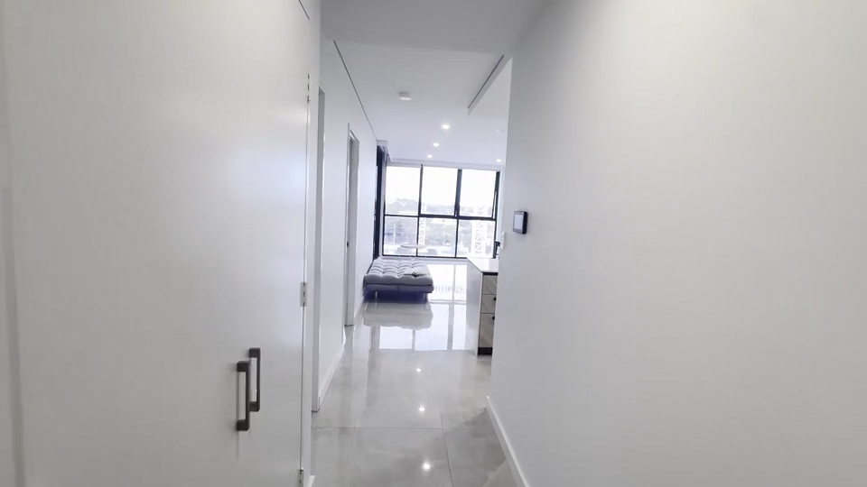 9 Studio Dr 2